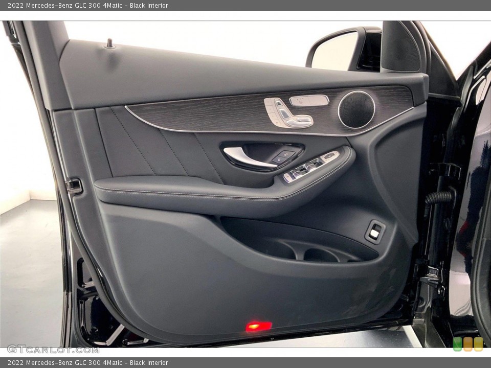 Black Interior Door Panel for the 2022 Mercedes-Benz GLC 300 4Matic #146181284