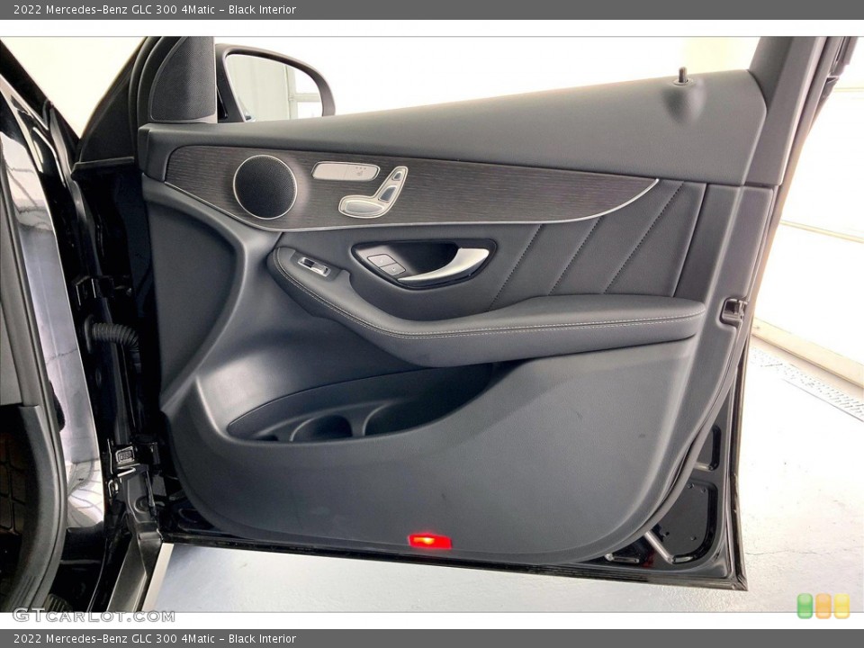 Black Interior Door Panel for the 2022 Mercedes-Benz GLC 300 4Matic #146181303
