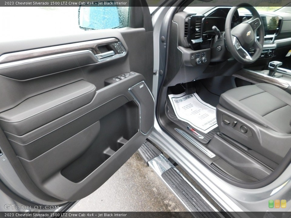 Jet Black Interior Front Seat for the 2023 Chevrolet Silverado 1500 LTZ Crew Cab 4x4 #146181597