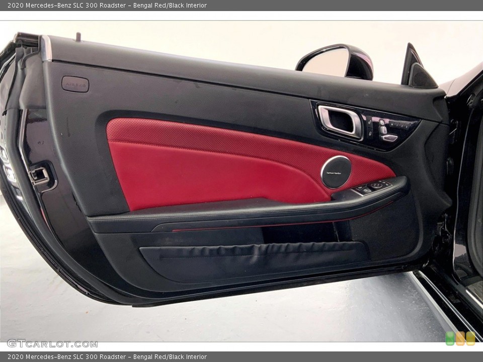 Bengal Red/Black Interior Door Panel for the 2020 Mercedes-Benz SLC 300 Roadster #146186301