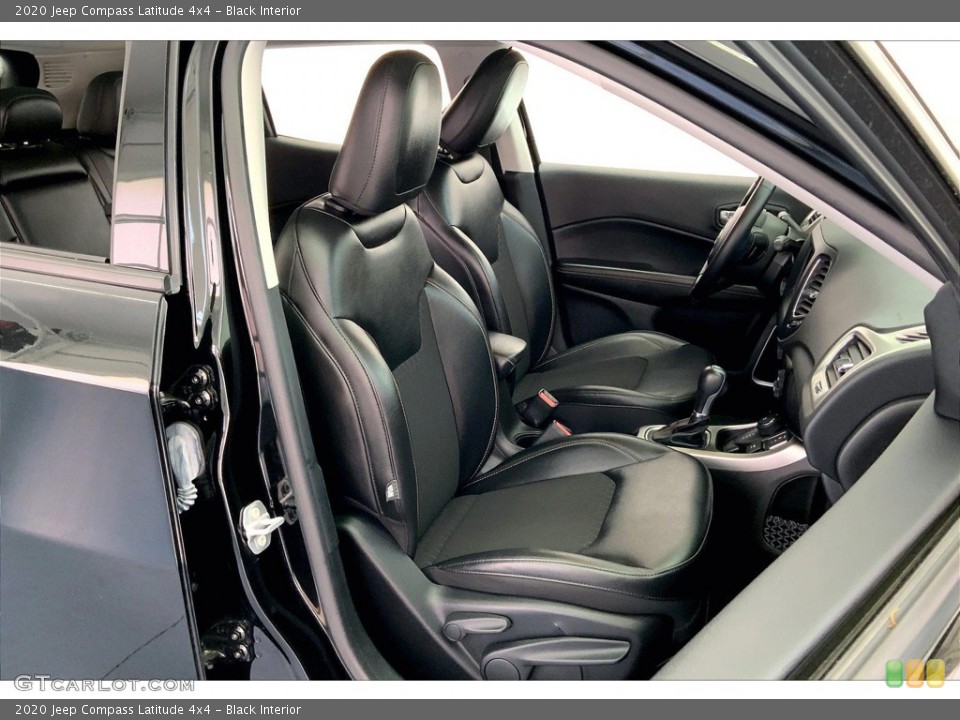 Black Interior Photo for the 2020 Jeep Compass Latitude 4x4 #146191096
