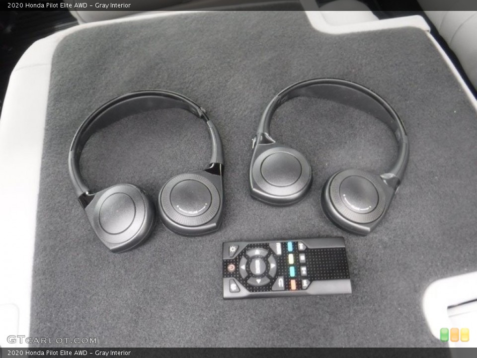 Gray Interior Entertainment System for the 2020 Honda Pilot Elite AWD #146195808