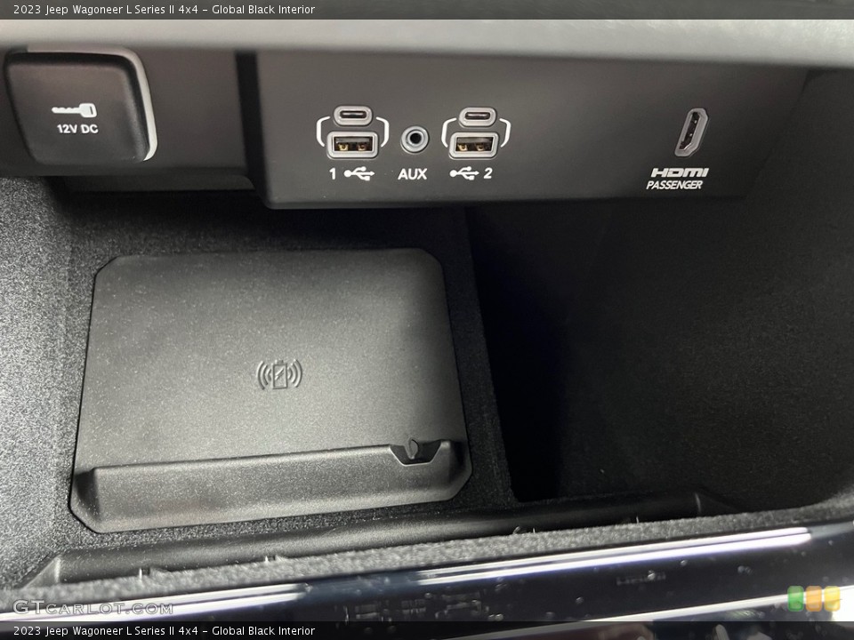 Global Black Interior Controls for the 2023 Jeep Wagoneer L Series II 4x4 #146199066