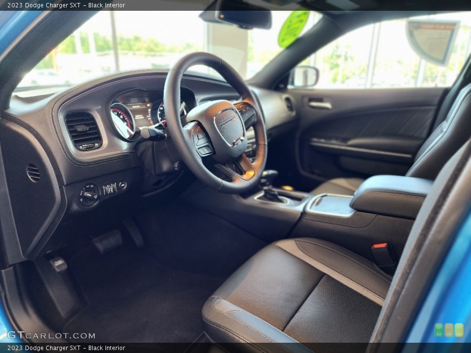 Black Interior Front Seat for the 2023 Dodge Charger SXT #146201514