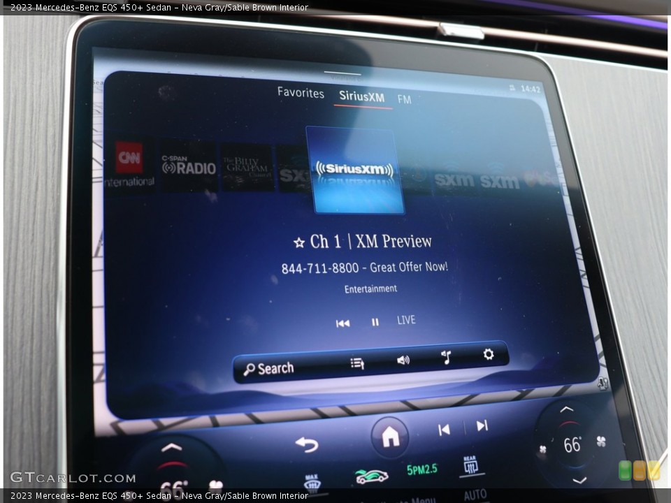 Neva Gray/Sable Brown Interior Controls for the 2023 Mercedes-Benz EQS 450+ Sedan #146202618