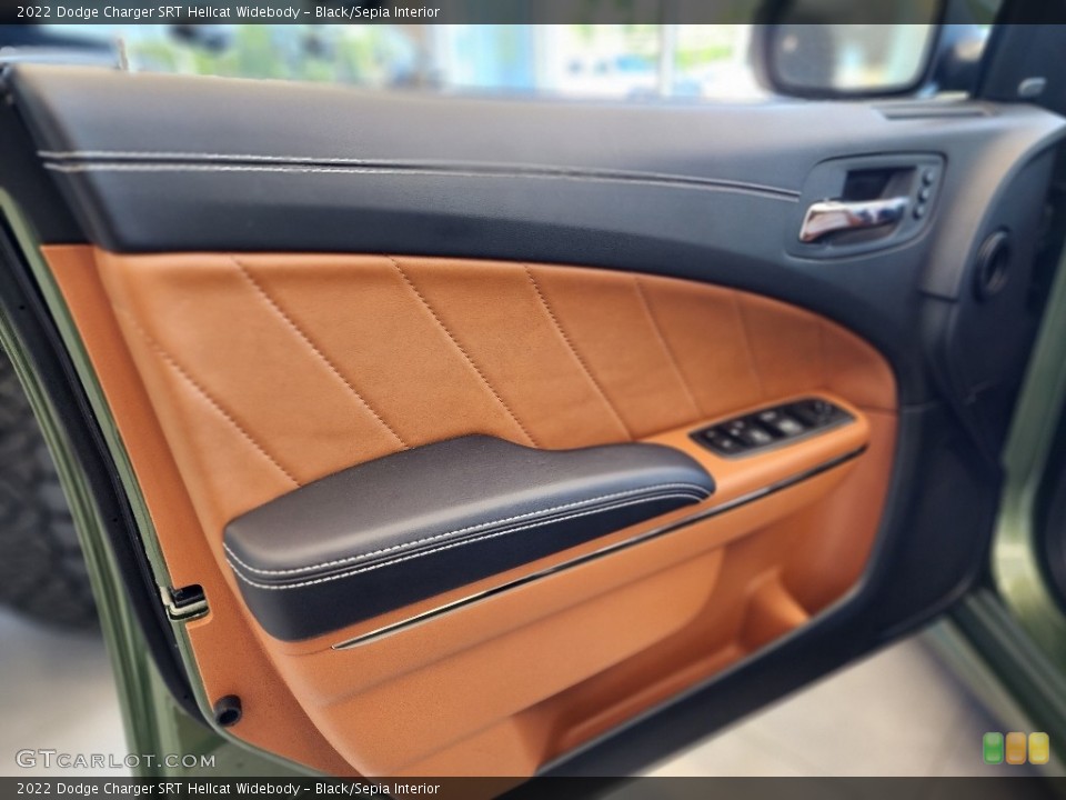 Black/Sepia Interior Door Panel for the 2022 Dodge Charger SRT Hellcat Widebody #146202621