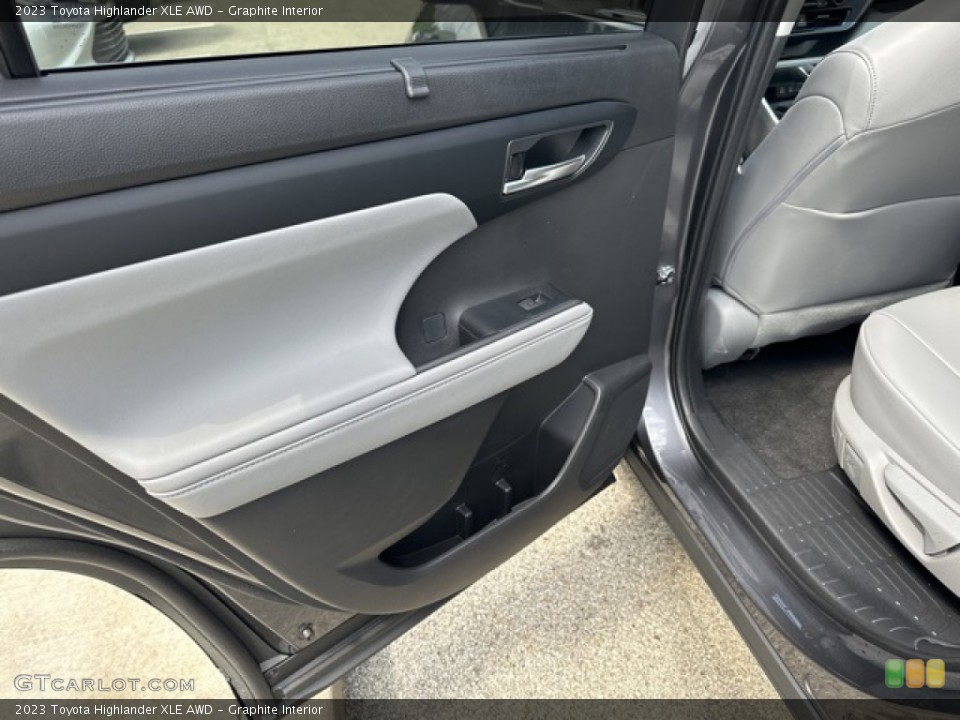 Graphite Interior Door Panel for the 2023 Toyota Highlander XLE AWD #146207139
