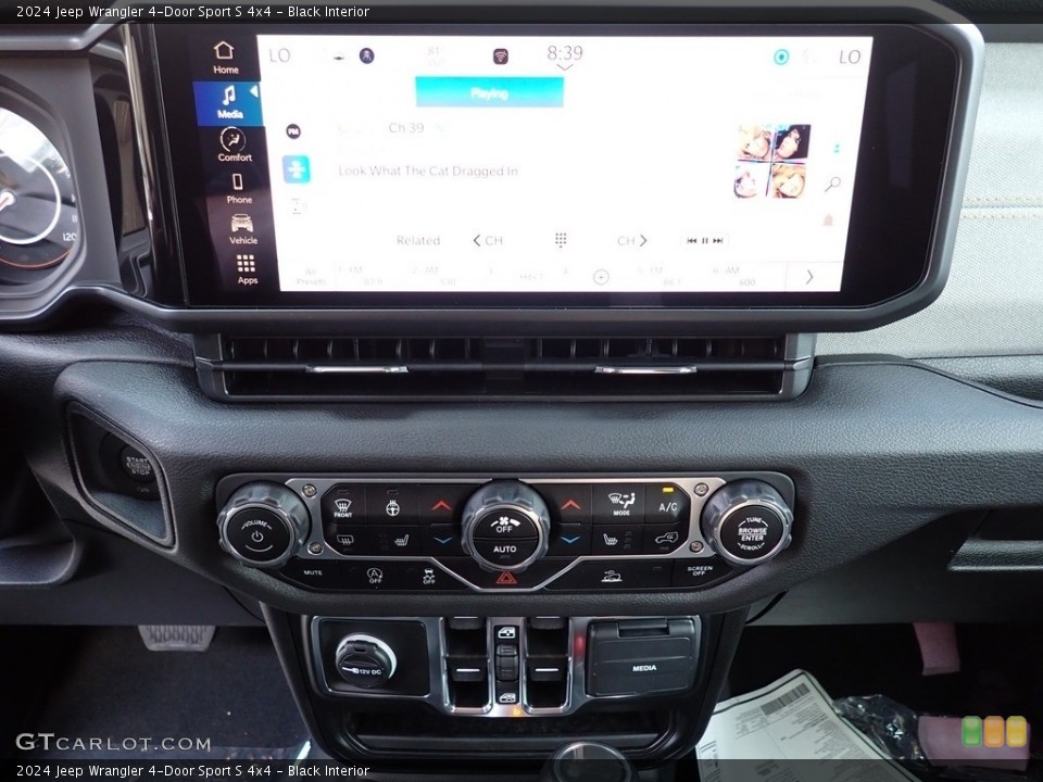 Black Interior Controls for the 2024 Jeep Wrangler 4-Door Sport S 4x4 #146208569