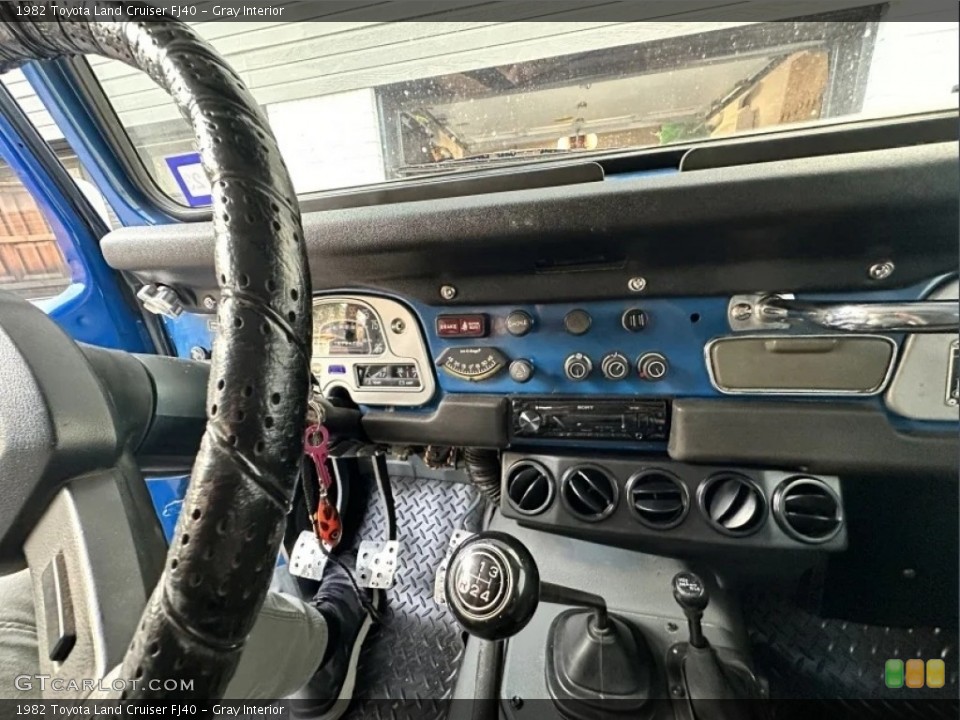 Gray Interior Transmission for the 1982 Toyota Land Cruiser FJ40 #146221401