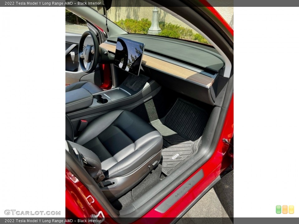 Black Interior Front Seat for the 2022 Tesla Model Y Long Range AWD #146227473