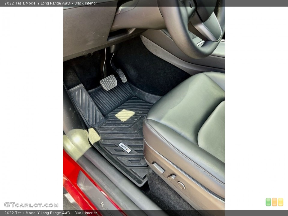 Black Interior Controls for the 2022 Tesla Model Y Long Range AWD #146227533