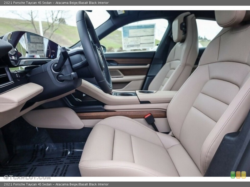 Atacama Beige/Basalt Black Interior Photo for the 2021 Porsche Taycan 4S Sedan #146229384