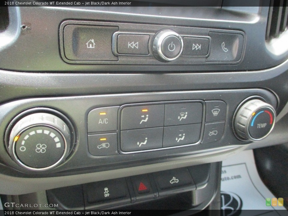 Jet Black/Dark Ash Interior Controls for the 2018 Chevrolet Colorado WT Extended Cab #146230092