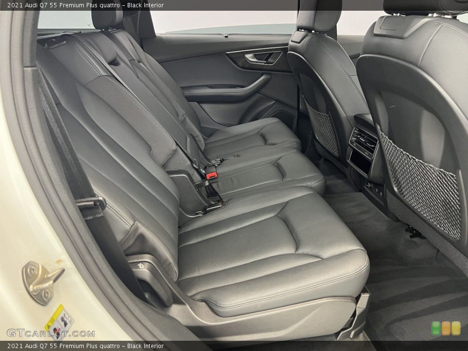 Black Interior Rear Seat for the 2021 Audi Q7 55 Premium Plus quattro #146230954