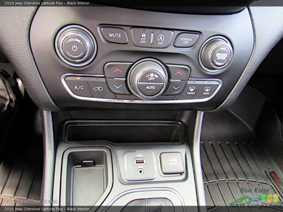 Black Interior Controls for the 2019 Jeep Cherokee Latitude Plus #146236323