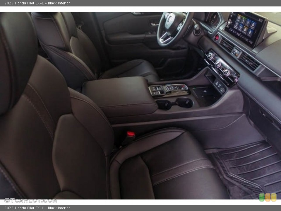 Black Interior Front Seat for the 2023 Honda Pilot EX-L #146239602