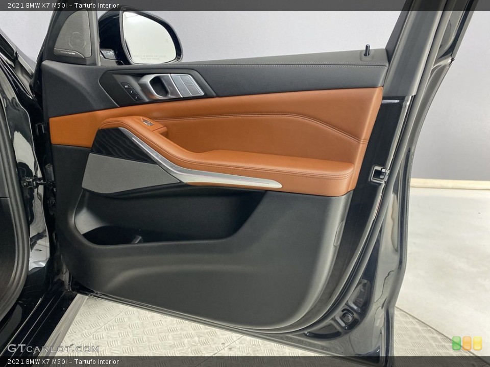 Tartufo Interior Door Panel for the 2021 BMW X7 M50i #146243688