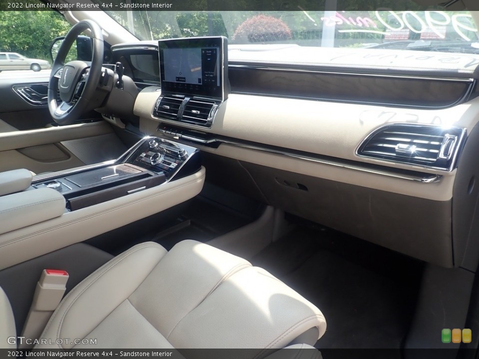 Sandstone Interior Dashboard for the 2022 Lincoln Navigator Reserve 4x4 #146246853