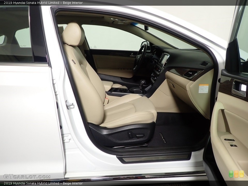 Beige 2019 Hyundai Sonata Interiors