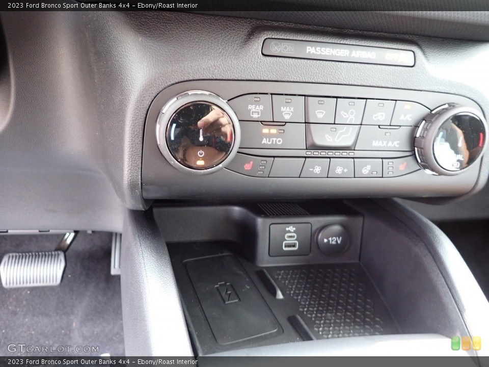 Ebony/Roast Interior Controls for the 2023 Ford Bronco Sport Outer Banks 4x4 #146258445