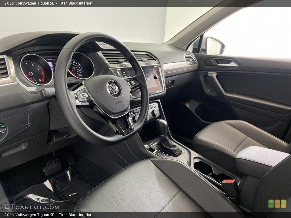 Titan Black Interior Front Seat for the 2019 Volkswagen Tiguan SE #146265260