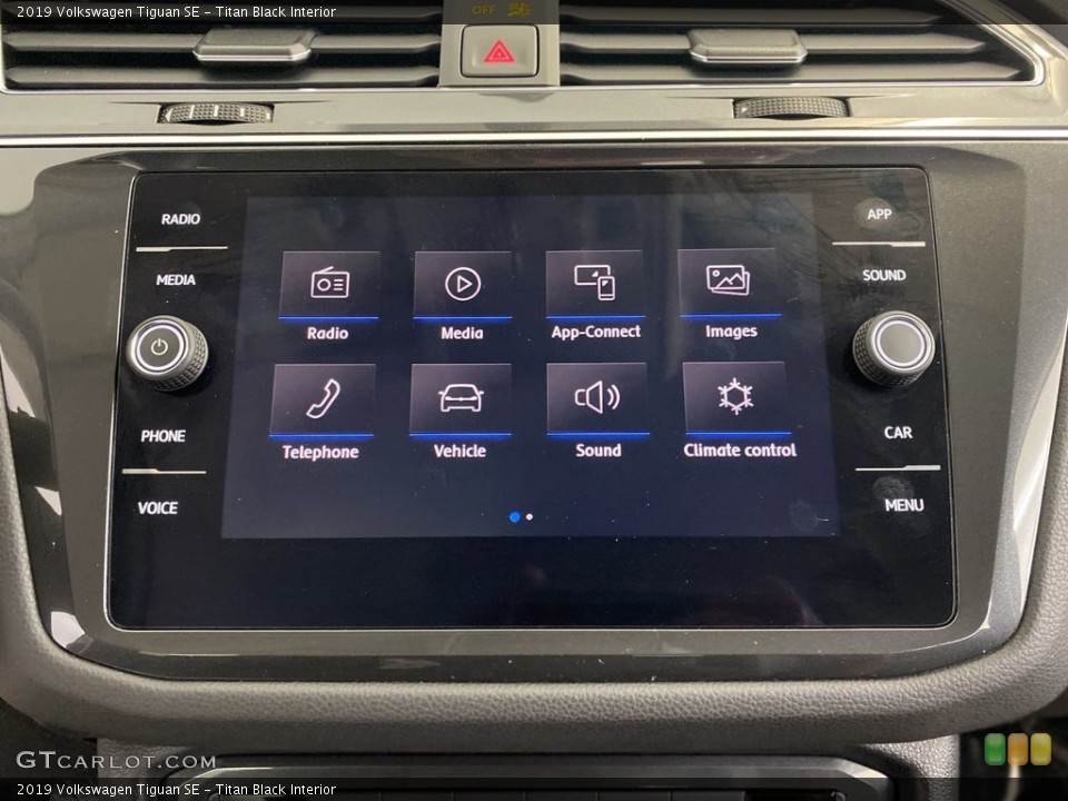 Titan Black Interior Controls for the 2019 Volkswagen Tiguan SE #146265464
