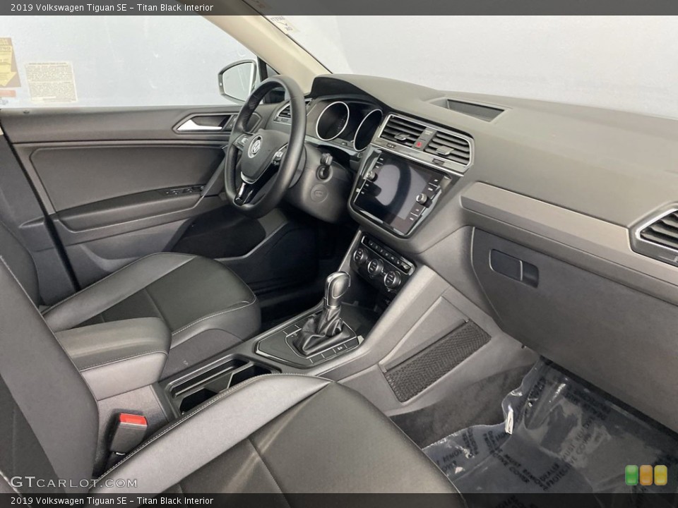 Titan Black Interior Dashboard for the 2019 Volkswagen Tiguan SE #146265638