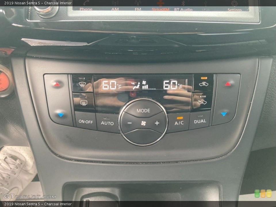 Charcoal Interior Controls for the 2019 Nissan Sentra S #146271065