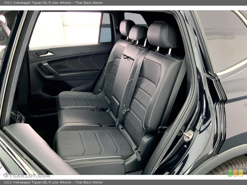 Titan Black Interior Rear Seat for the 2022 Volkswagen Tiguan SEL R-Line 4Motion #146271975
