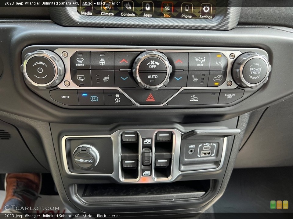 Black Interior Controls for the 2023 Jeep Wrangler Unlimited Sahara 4XE Hybrid #146271992