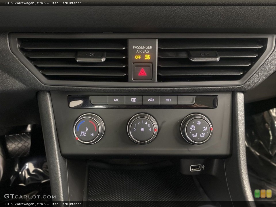 Titan Black Interior Controls for the 2019 Volkswagen Jetta S #146272202