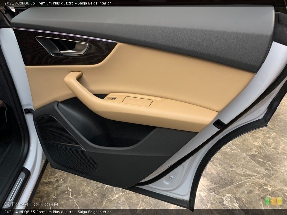 Saiga Beige Interior Door Panel for the 2021 Audi Q8 55 Premium Plus quattro #146276135