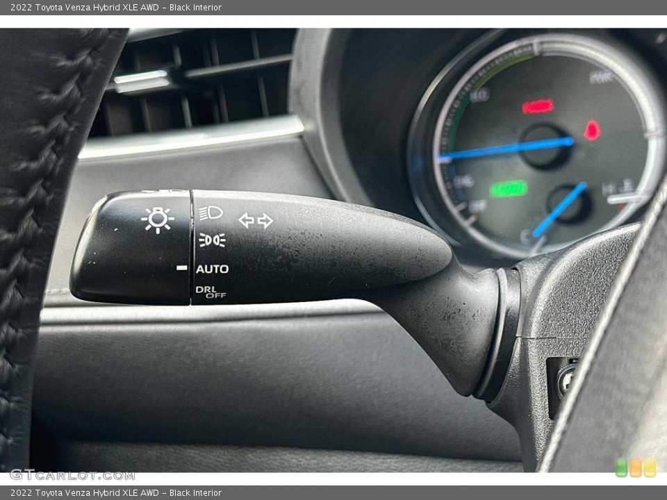 Black Interior Controls for the 2022 Toyota Venza Hybrid XLE AWD #146277468