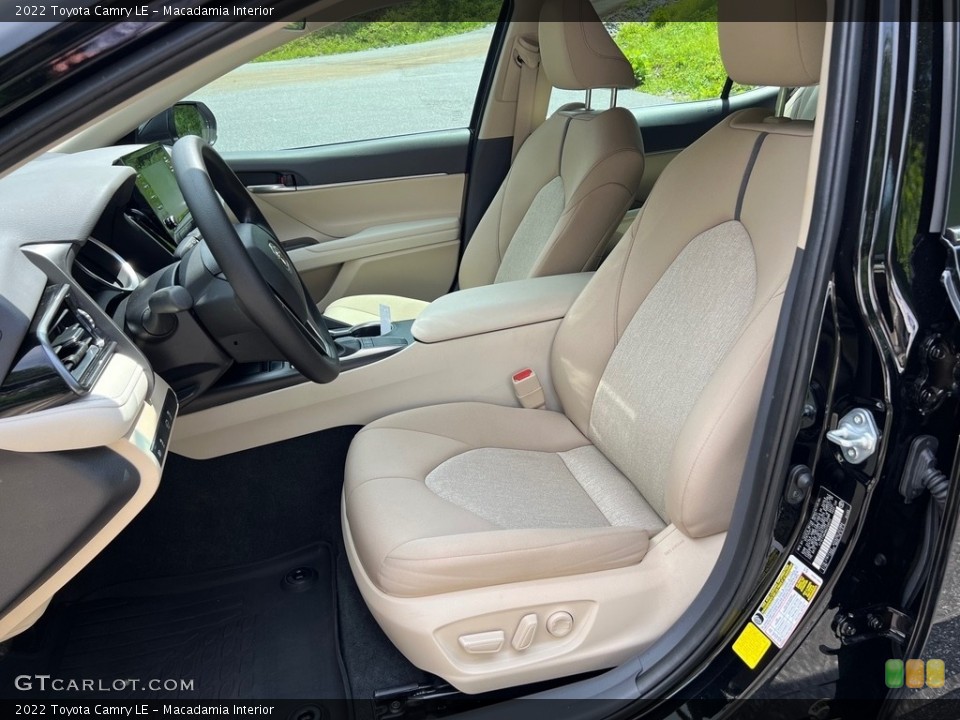 Macadamia Interior Photo for the 2022 Toyota Camry LE #146282866