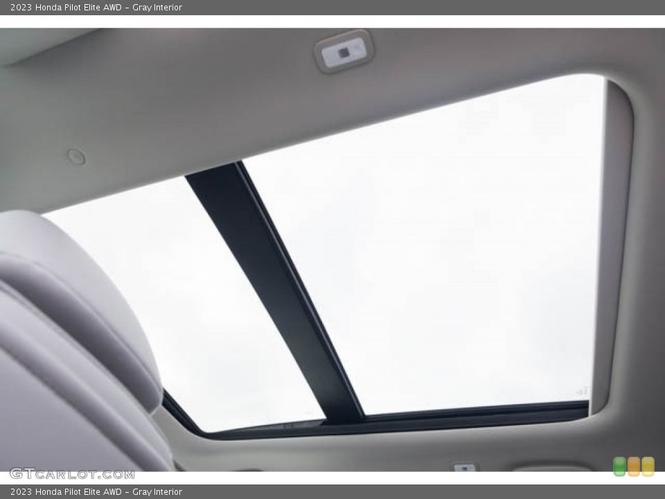 Gray Interior Sunroof for the 2023 Honda Pilot Elite AWD #146284799