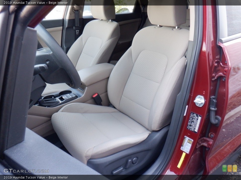 Beige Interior Photo for the 2019 Hyundai Tucson Value #146286996