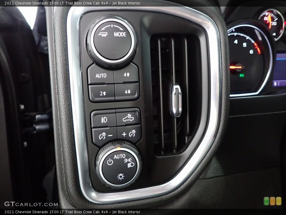Jet Black Interior Controls for the 2021 Chevrolet Silverado 1500 LT Trail Boss Crew Cab 4x4 #146289836