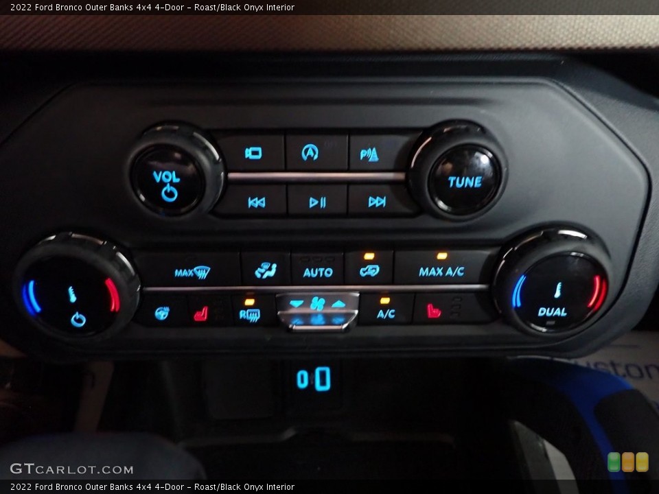 Roast/Black Onyx Interior Controls for the 2022 Ford Bronco Outer Banks 4x4 4-Door #146292917