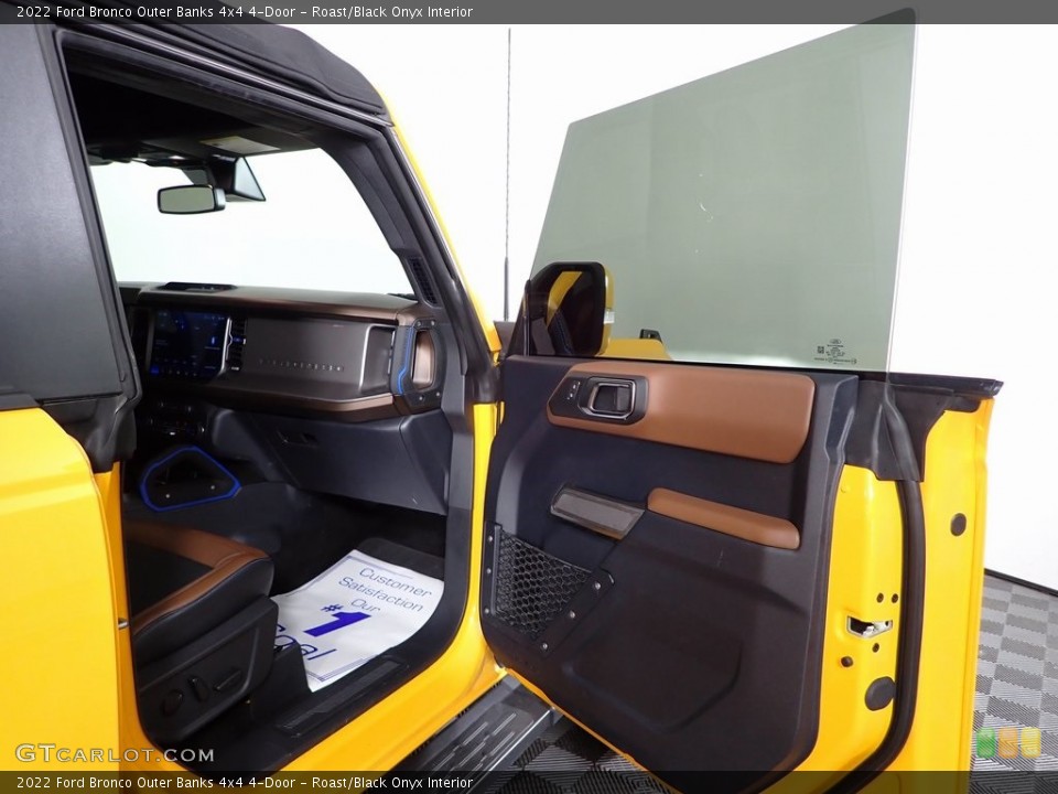 Roast/Black Onyx Interior Door Panel for the 2022 Ford Bronco Outer Banks 4x4 4-Door #146293208