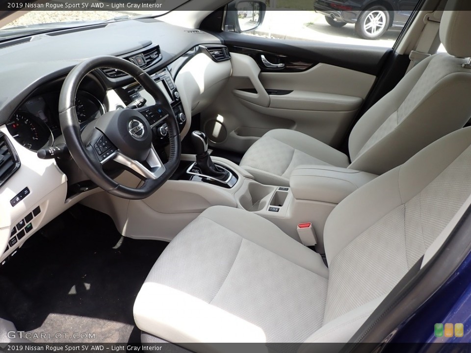 Light Gray Interior Photo for the 2019 Nissan Rogue Sport SV AWD #146294363