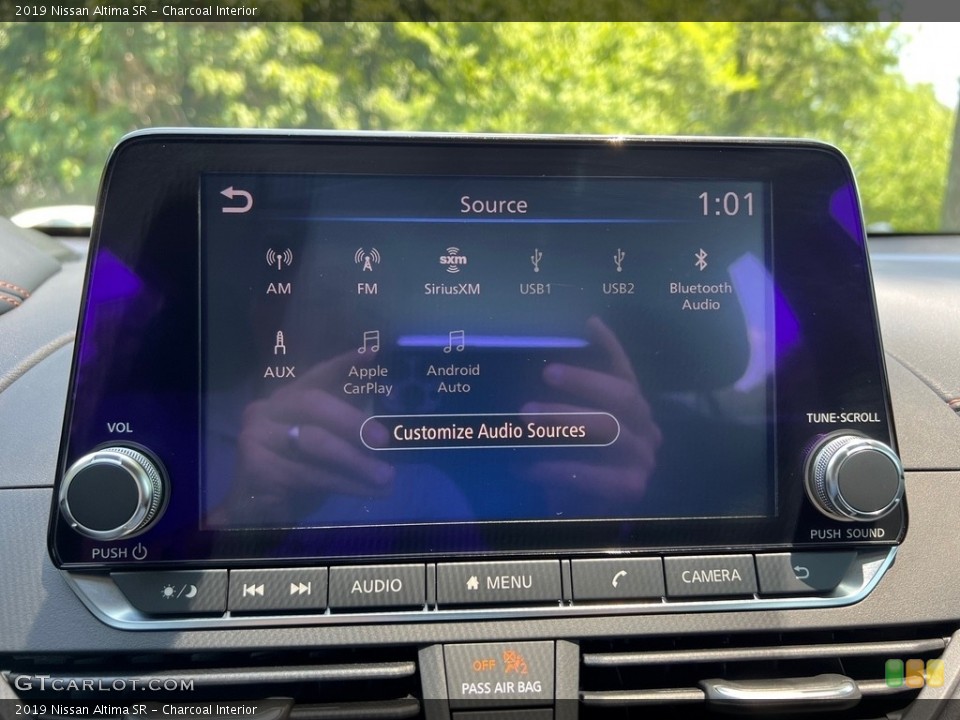 Charcoal Interior Controls for the 2019 Nissan Altima SR #146295611