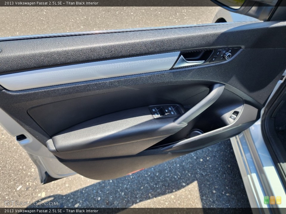 Titan Black Interior Door Panel for the 2013 Volkswagen Passat 2.5L SE #146296637