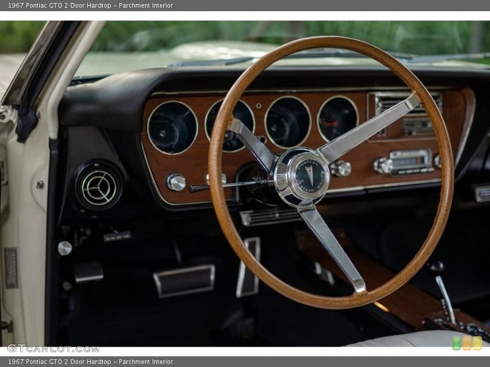 Parchment Interior Steering Wheel for the 1967 Pontiac GTO 2 Door Hardtop #146300408
