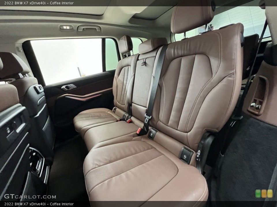 Coffee Interior Rear Seat for the 2022 BMW X7 xDrive40i #146307050