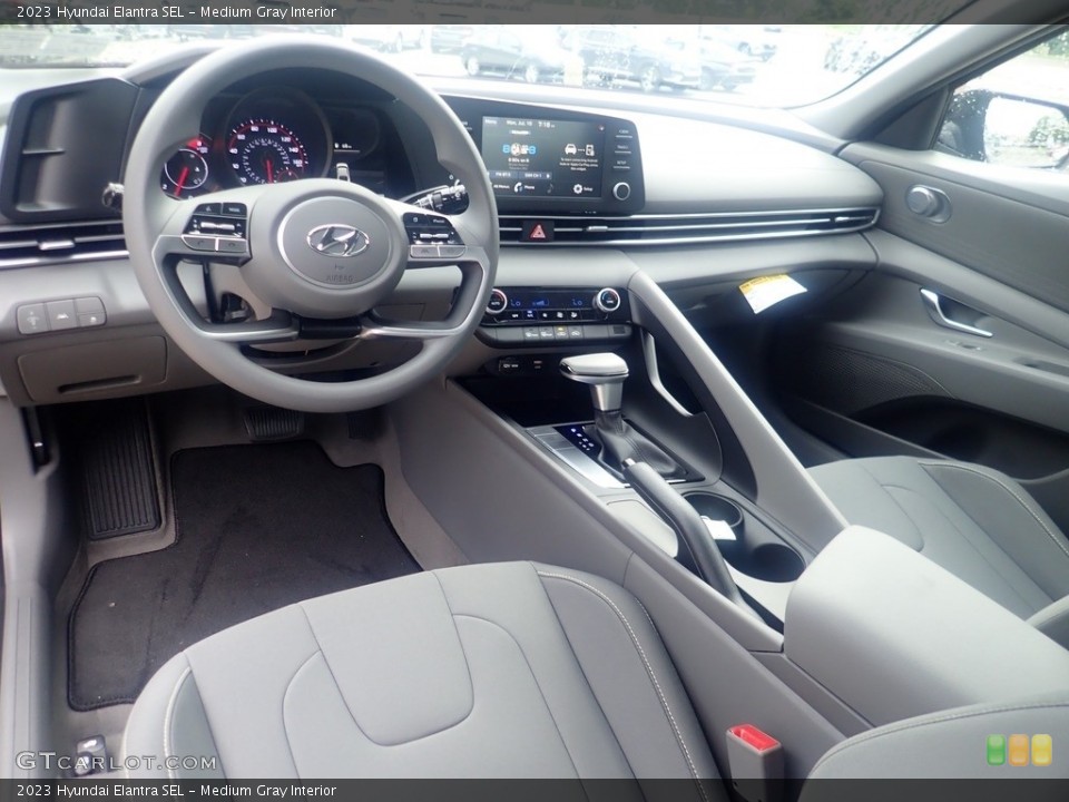 Medium Gray Interior Photo for the 2023 Hyundai Elantra SEL #146308190