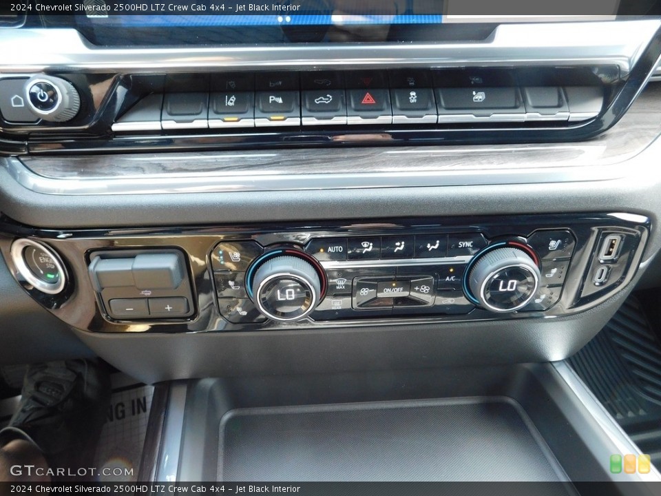 Jet Black Interior Controls for the 2024 Chevrolet Silverado 2500HD LTZ Crew Cab 4x4 #146309963