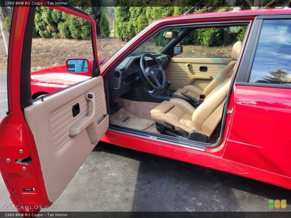 Tan Interior Front Seat for the 1989 BMW M3 Coupe #146310968