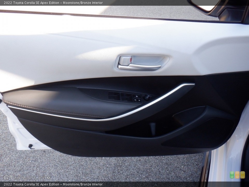 Moonstone/Bronze Interior Door Panel for the 2022 Toyota Corolla SE Apex Edition #146313524