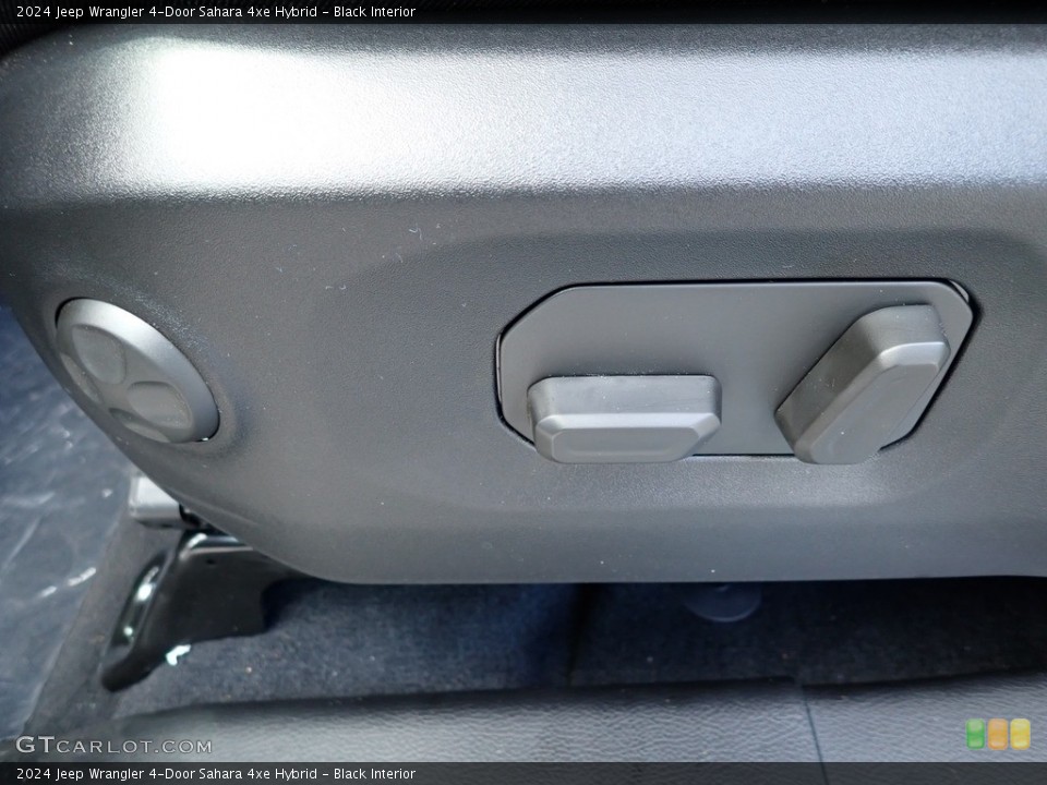 Black Interior Controls for the 2024 Jeep Wrangler 4-Door Sahara 4xe Hybrid #146315327