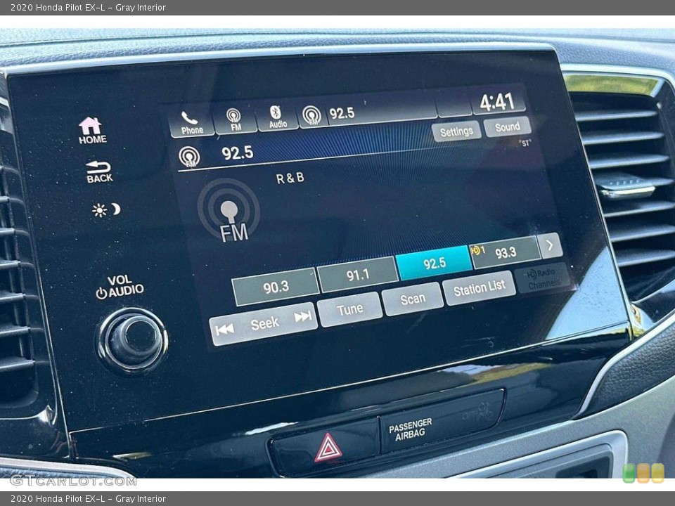 Gray Interior Audio System for the 2020 Honda Pilot EX-L #146315861